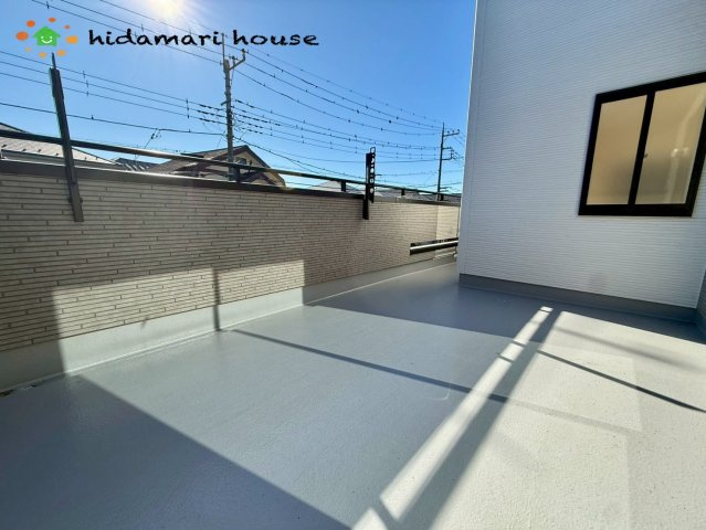 上尾市小泉3丁目　新築戸建　ブルーミング01のバルコニー