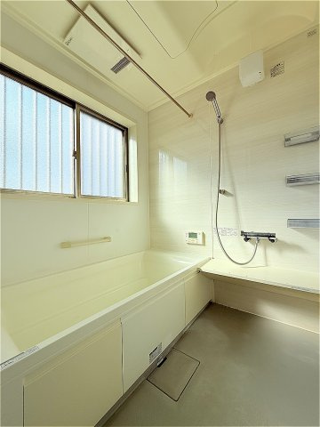 柳島中古戸建の浴室