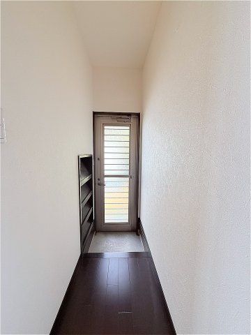 柳島中古戸建の玄関