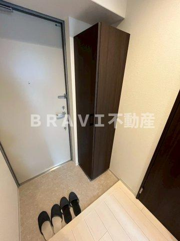 パークス堺筋本町　BRAVI不動産の玄関|【パークス堺筋本町】落ち着いた玄関です