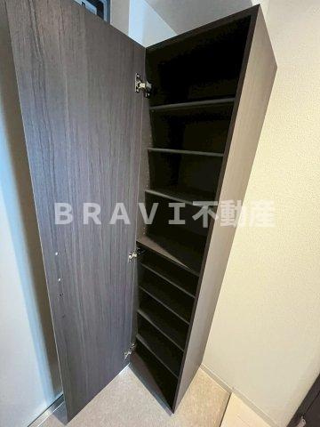 パークス堺筋本町　BRAVI不動産の玄関|【パークス堺筋本町】シューズボックスです