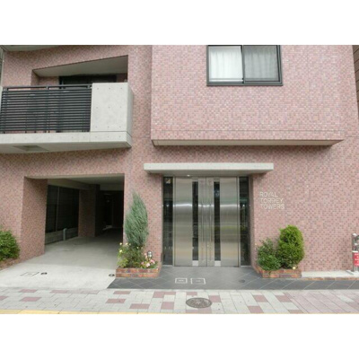 【エントランス】 | ロイヤル トーリータワーズ | 毎日通るエントランスはこのようになっています