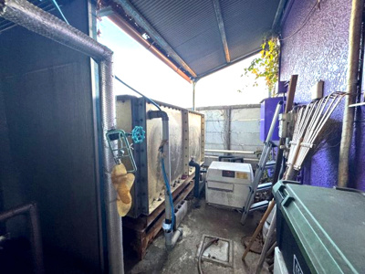 【設備】 | 鉄骨＆木造旅館　カーポートタイプ駐車場