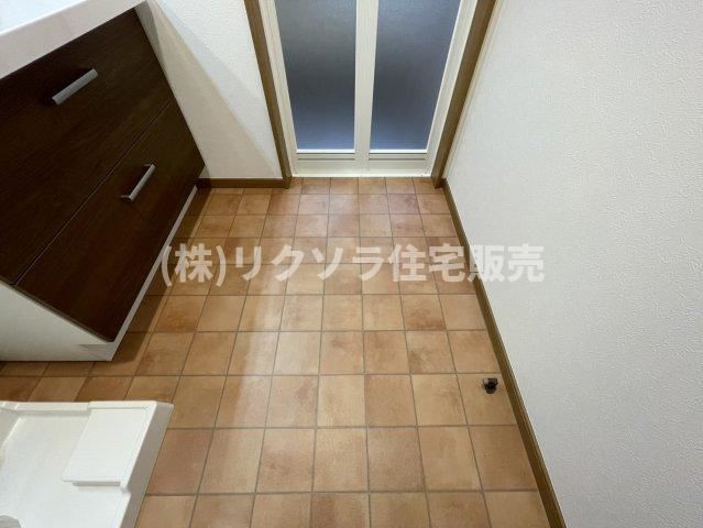 西中野1丁目　中古一戸建ての脱衣所|■物件内覧・資金計画相談・住宅ローン相談、リフォーム相談、お問合せ受付中■
※当日・翌日のご内覧、ご相談はお電話でのお問合せがスムーズです！