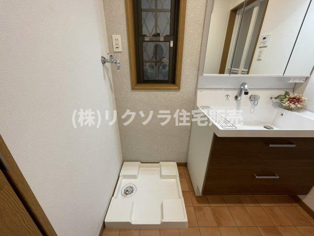 西中野1丁目　中古一戸建てのランドリースペース|ドラム式も設置可能
■物件内覧・資金計画相談・住宅ローン相談、リフォーム相談、お問合せ受付中■
※当日・翌日のご内覧、ご相談はお電話でのお問合せがスムーズです！