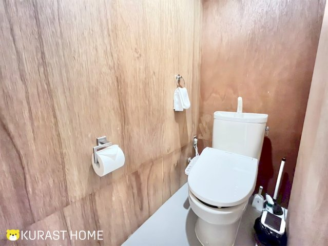 京都市中京区壬生高樋町　中古戸建のトイレ