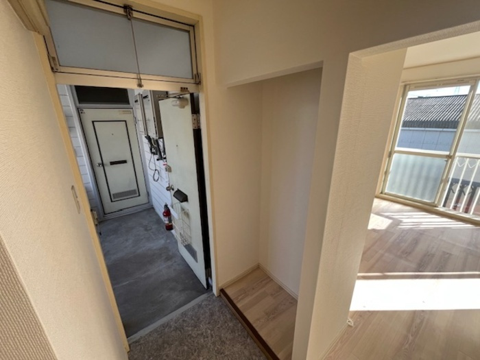 コーポしばたの玄関