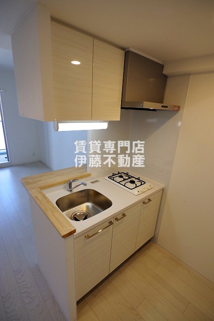 CREST TAPP志賀本通のキッチン