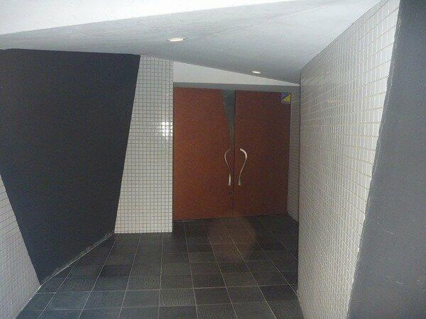 レオーネ金町のエントランス