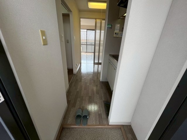 龍舎Aの玄関