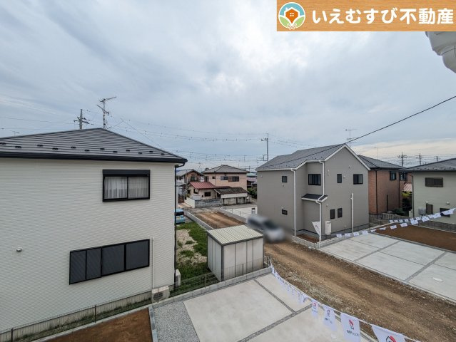 Livele Garden.S　深谷市上野台第24の展望|高い建物が無く開放感のある展望
バルコニーからの展望も開けていて閑静な住宅地が望めます。日当りも良いですね♪