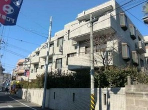 【外観】 | ソフィアコート南荻窪 | 鉄筋コンクリート造のがっちりとした建物。