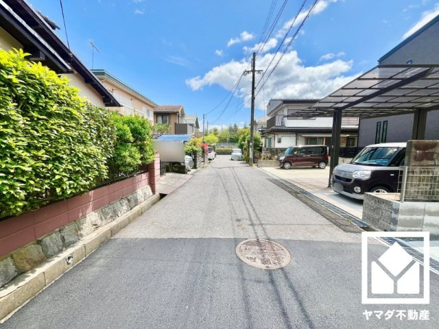 大津市鶴の里　1期　2号地の前面道路含む現地写真