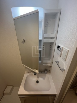 【独立洗面台】 | S-RESIDENCE難波大国町Uno | S-RESIDENCE難波大国町Uno　独立洗面台