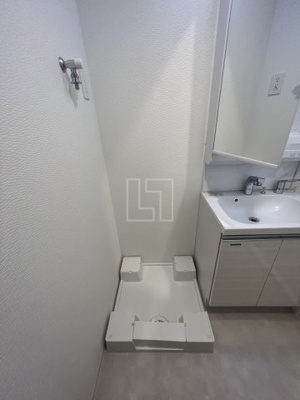 【洗面所】 | S-RESIDENCE難波大国町Uno | S-RESIDENCE難波大国町Uno　室内洗濯機置き場