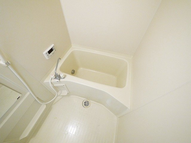 リビングタウン天理　Ａ棟の浴室|ゆったり過ごせるお風呂です