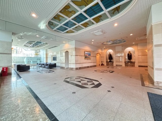 サンパーク名駅スクエアの駐車場