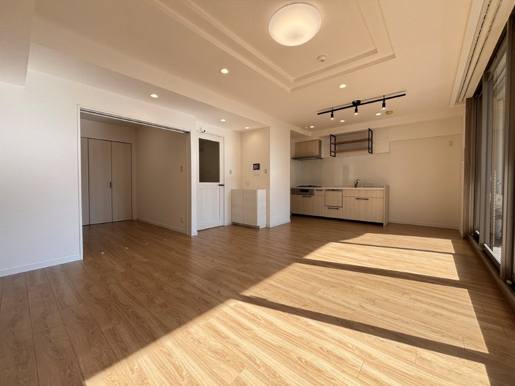 サンパーク名駅スクエアの居間・リビング