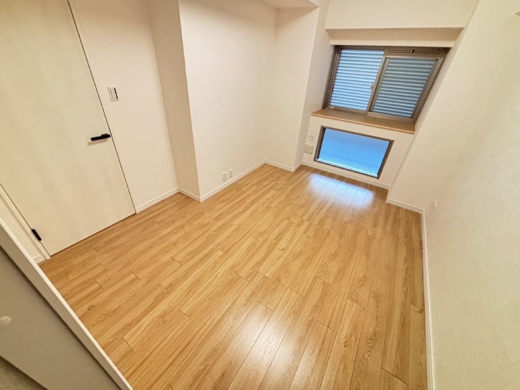 サンパーク名駅スクエアの洋室