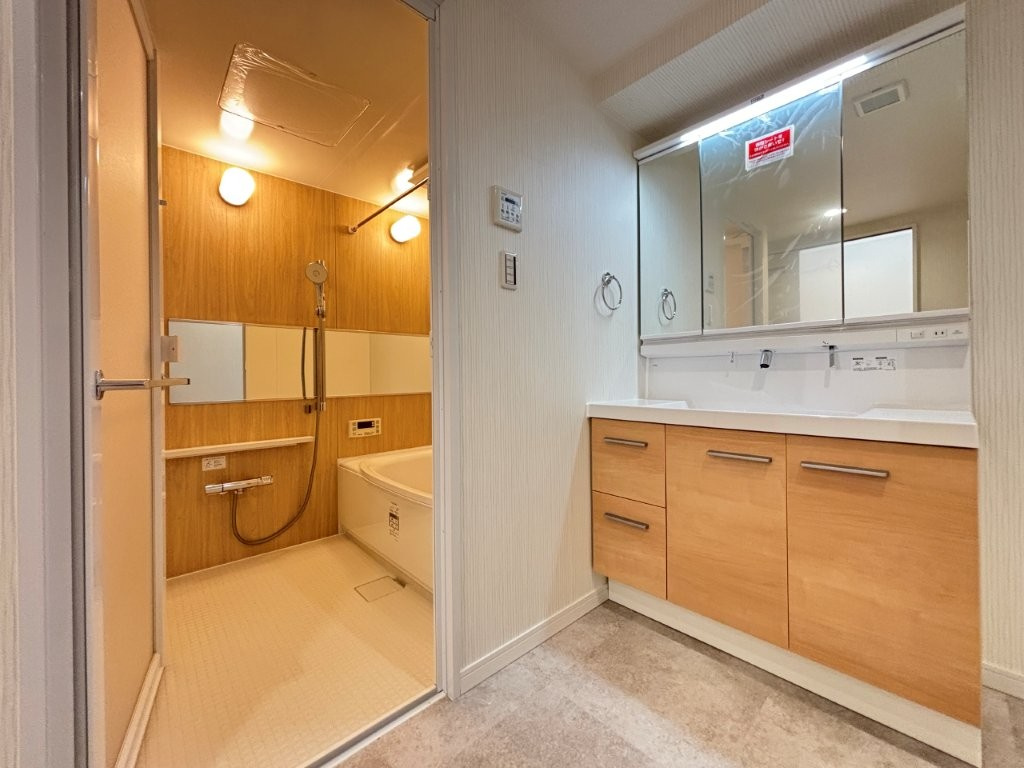 サンパーク名駅スクエアの独立洗面台