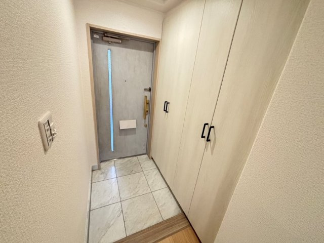 サンパーク名駅スクエアの玄関