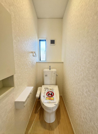 売新築戸建　中央区馬郡町のトイレ