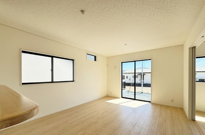 売新築戸建　中央区馬郡町の洋室