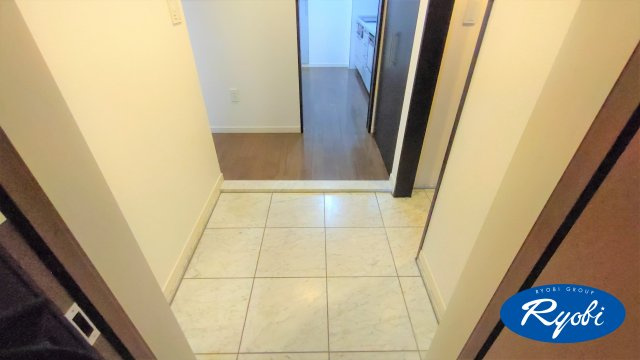 【玄関】 | グレースタワー