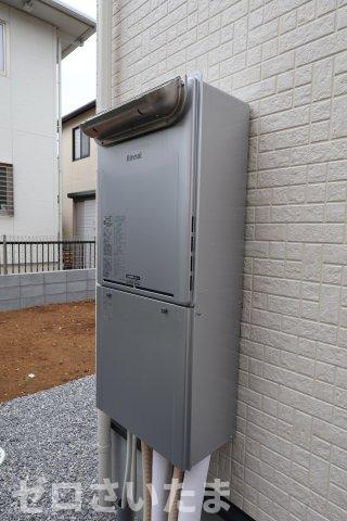 《仲介手数料無料》蓮田市椿山２丁目10-11新築一戸建てブルーミングガーデンのその他|給湯器