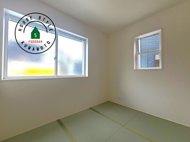 上益城郡御船町小坂第2-2棟（1号棟）の内観：施工例|和室を上手に活用すると暮らし方の幅が広がります。例えば普段は開け放して、子供の小さいうちはお昼寝や遊びのスペースに。畳はソフトなので転んでもケガをしにくく安心です