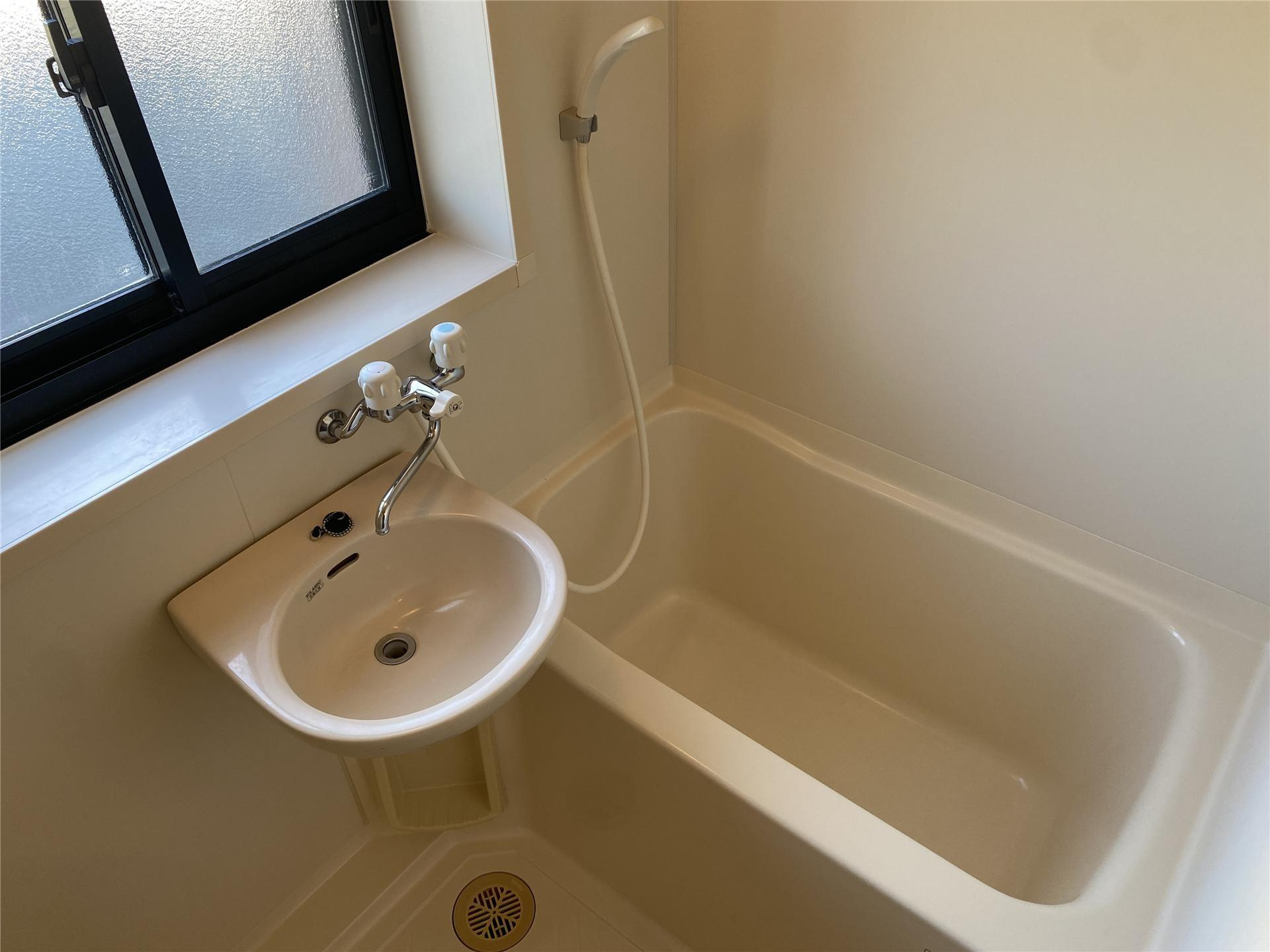 サンライフ佐藤Ｂの浴室|洗面台付き浴室