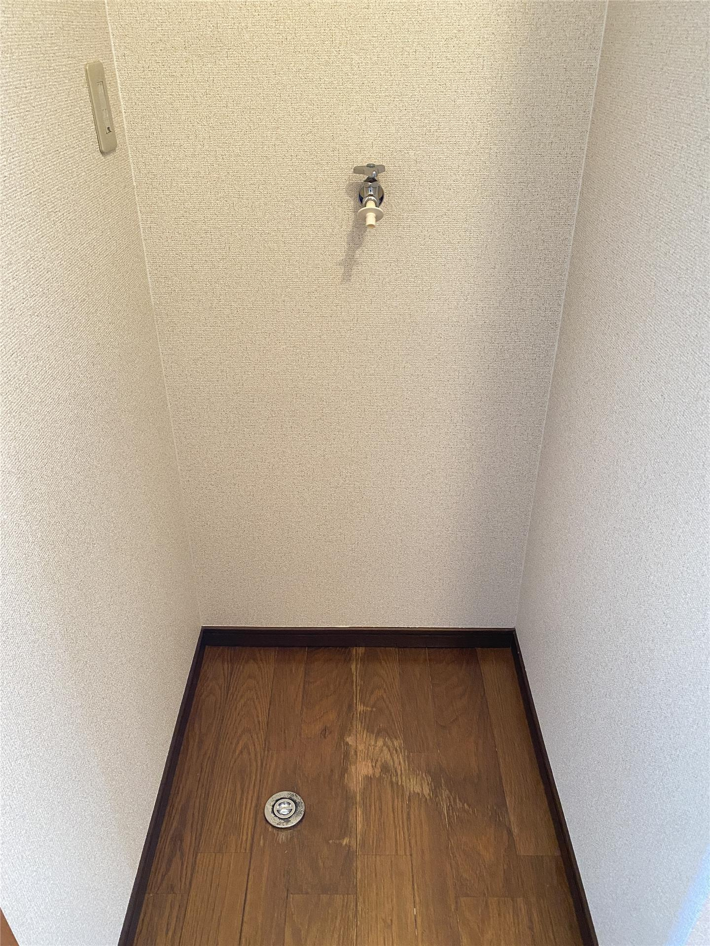 サンライフ佐藤Ｂの洗面所|洗濯機置き場