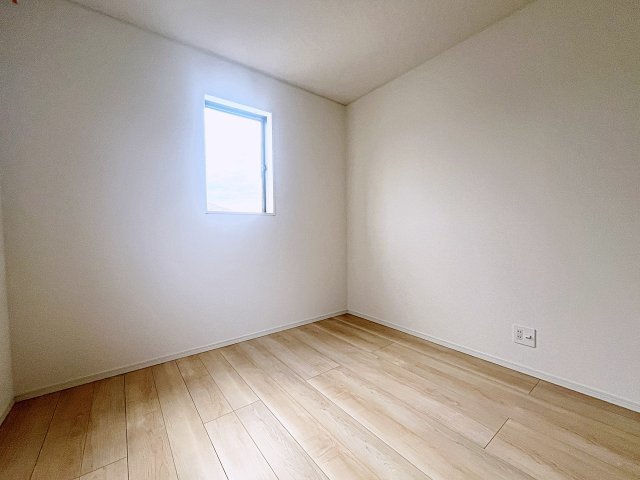 新築戸建・新築建売　二本松市油井第5　油井小・安達中の洋室|落ち着きのある空間で自分だけのプライベートな時間をお過ごしください！