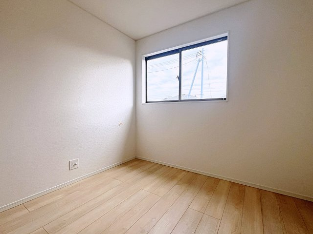 新築戸建・新築建売　二本松市油井第5　油井小・安達中の洋室|陽当たりが良い洋室はくつろぎのプライベート空間！