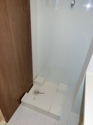 【設備】 | グランドウエスト横浜 | グランドウエスト横浜　室内洗濯機置場