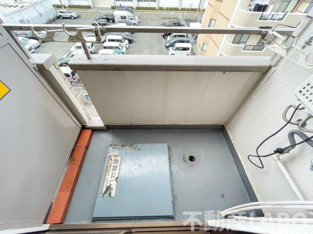 アリストプラザ中野のバルコニー