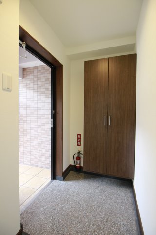 グレンディールコート西町の玄関