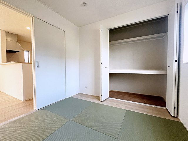 新築戸建・新築建売　二本松市油井第5　油井小・安達中の和室|リビングのすぐ隣にあるのでお子様のお昼寝や遊び場として最適！