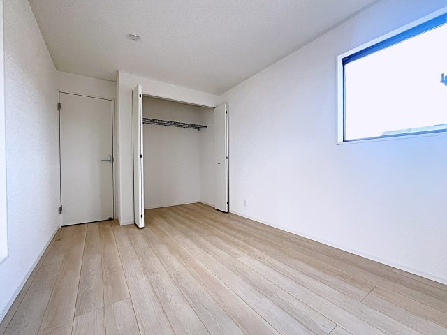 新築戸建・新築建売　二本松市油井第5　油井小・安達中の洋室|2階の居室は全居室南向きで気持ちの良い間取りです！