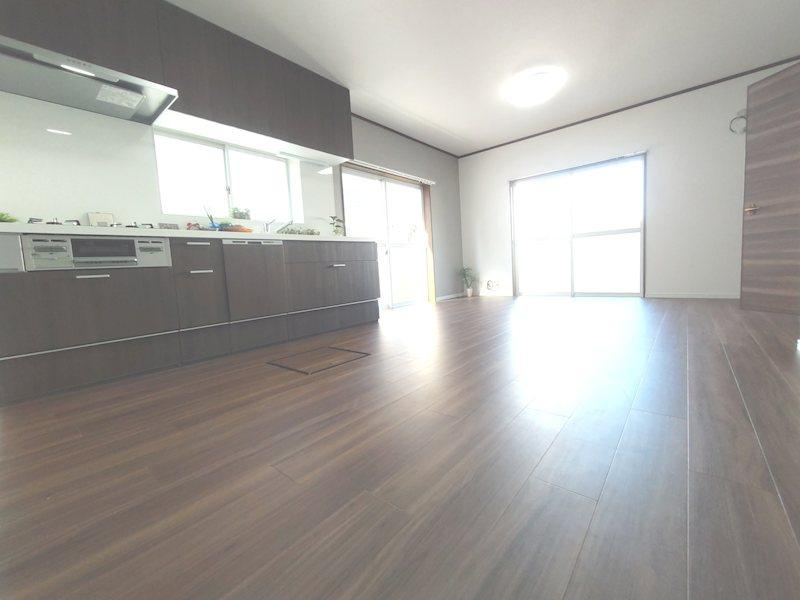 妙見坂2丁目　中古一戸建てのキッチン|LDK12.75帖
■物件内覧・資金計画相談・住宅ローン相談、リフォーム相談、お問合せ受付中■
※当日・翌日のご内覧、ご相談はお電話でのお問合せがスムーズです！