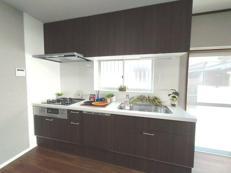 妙見坂2丁目　中古一戸建てのキッチン|システムキッチン　食器洗い乾燥機
■物件内覧・資金計画相談・住宅ローン相談、リフォーム相談、お問合せ受付中■
※当日・翌日のご内覧、ご相談はお電話でのお問合せがスムーズです！