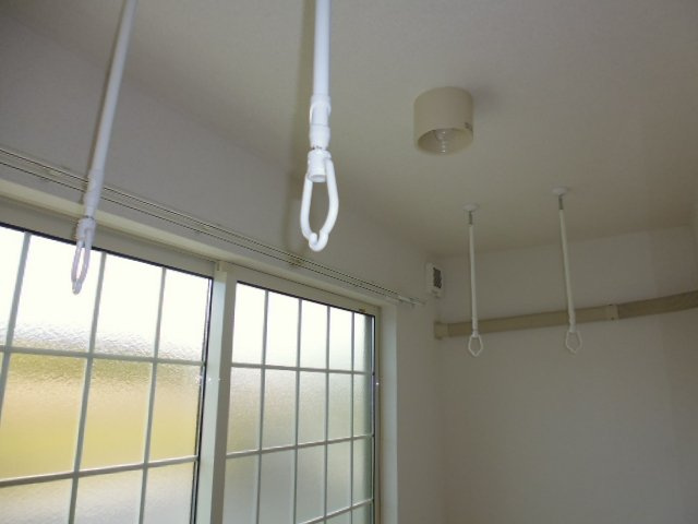 パークサイド１４の設備|室内物干し
