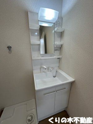 【洗面所】 | ルミウス延喜C棟 | 収納豊富です