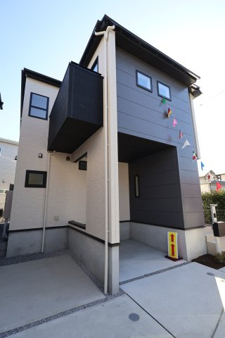 《仲介手数料無料》蓮田市西城１丁目49-1新築一戸建てブルーミングガーデンの外観