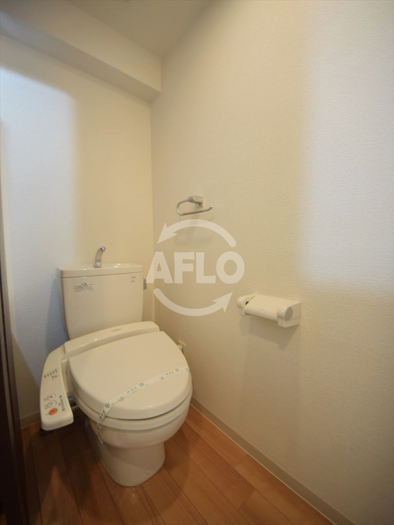 南堀江プライマリーワンのトイレ|南堀江プライマリーワン　温水洗浄便座