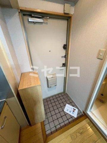 メゾン扇町の玄関
