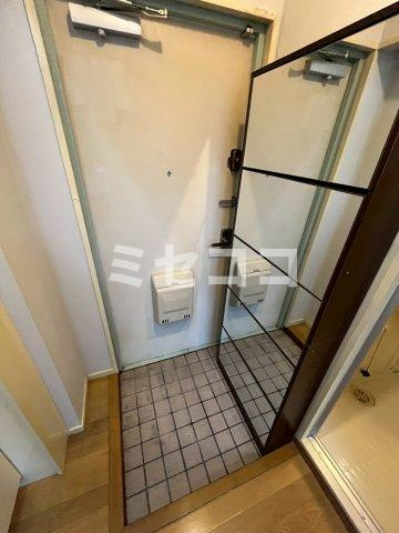 メゾン扇町の玄関