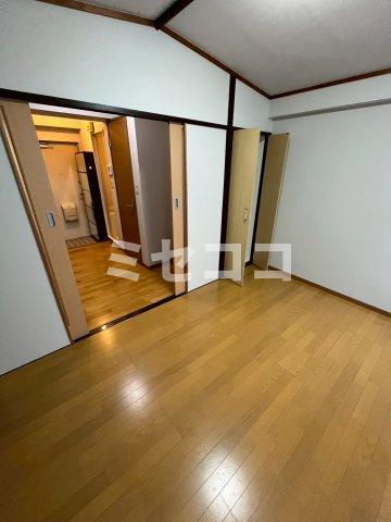 メゾン扇町の居間・リビング