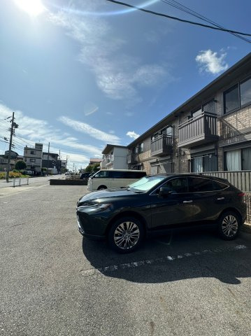 セジュール東郷の駐車場