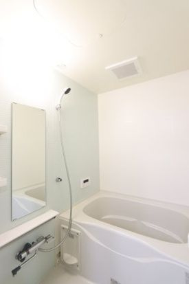 ラ・メゾン輝の浴室|ゆったり過ごせるお風呂です